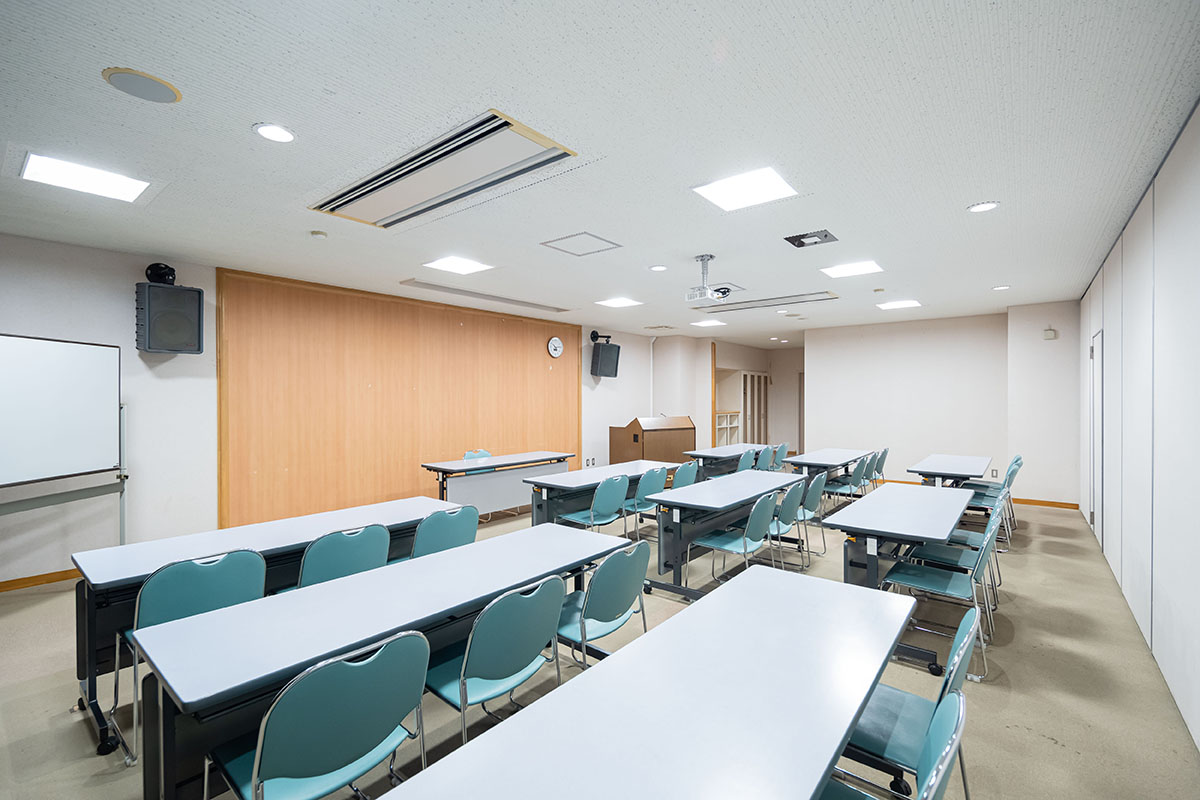 視聴覚室A (4F)